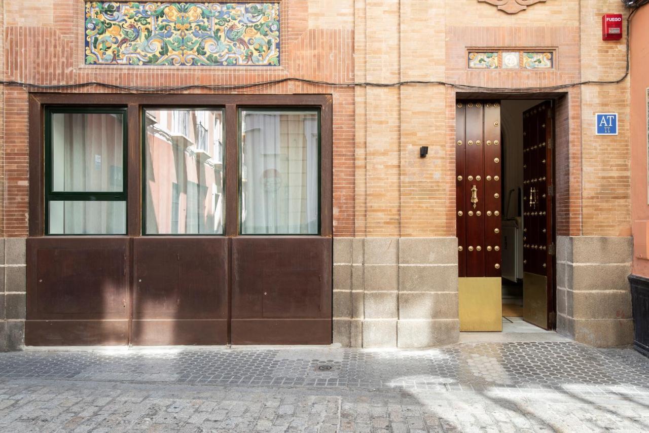 Casa Sevilla 1920 Suites By Epoca Bagian luar foto